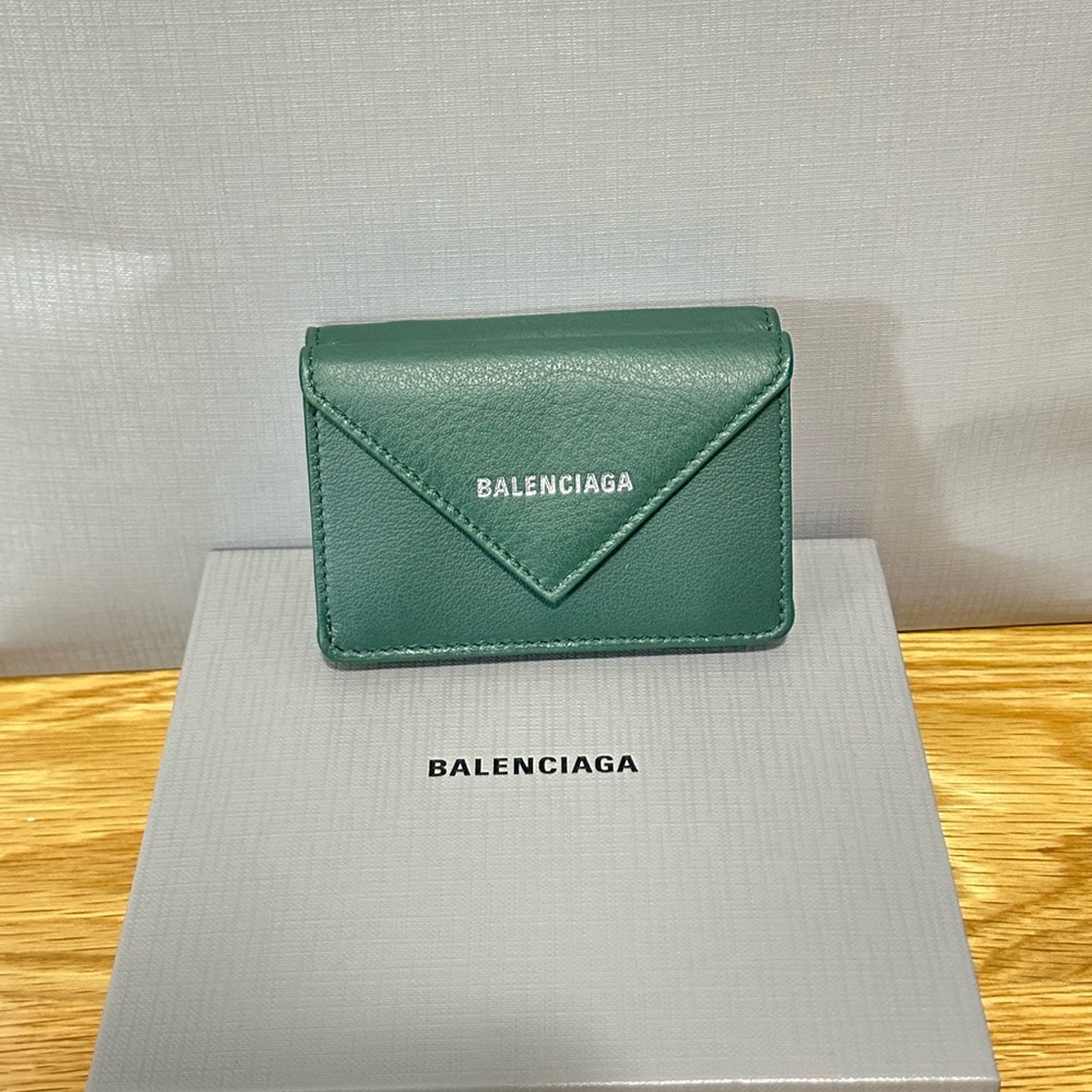 💯% Authentic! Brand new! Balenciaga Papier Mini Wallet